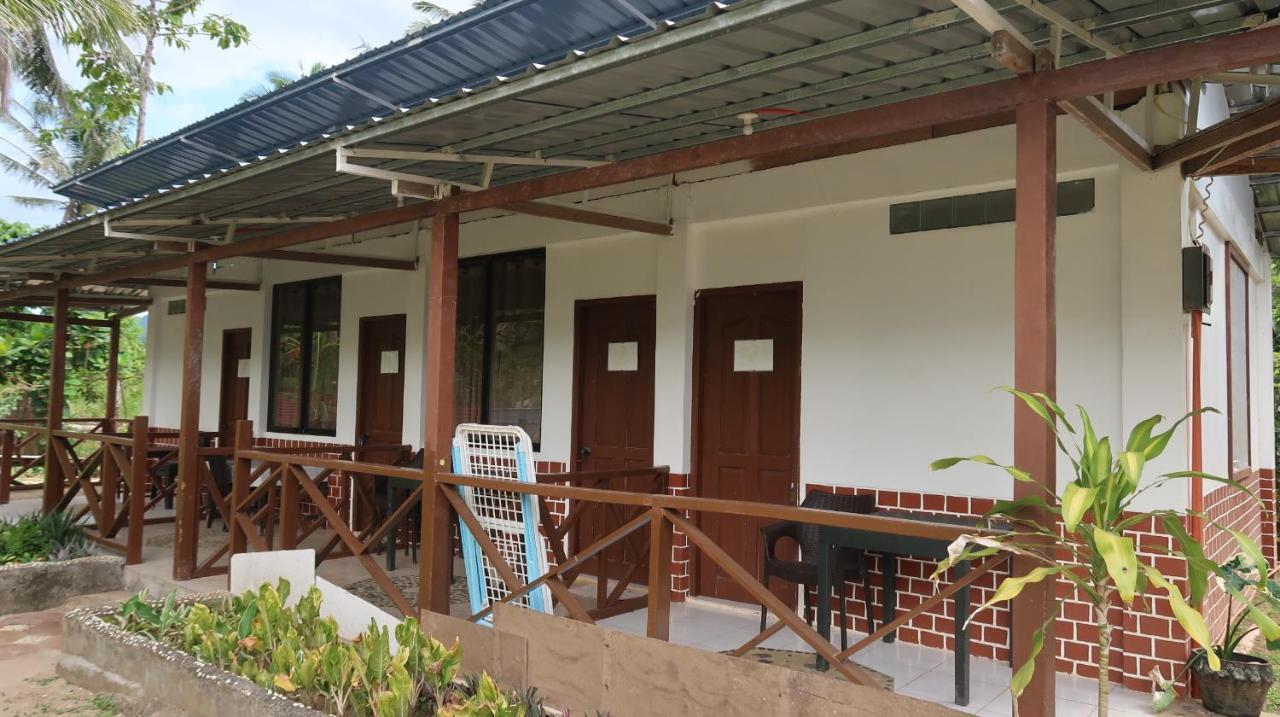 Hill Myna Beach Cottages Sabang  Exterior photo